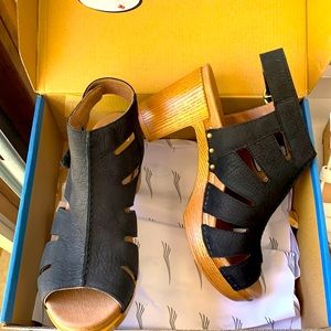 Dansko Demetra NEW sz40(9.5)black heel sandal